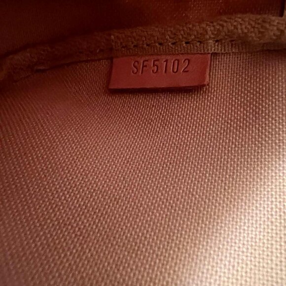 Louis Vuitton Mini Pochette Damier Azure - Picture 6 of 8